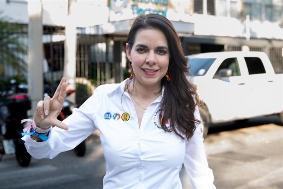 Haro pidió no confiar en las encuestas, que consideró como un producto de la mercadotecnia.