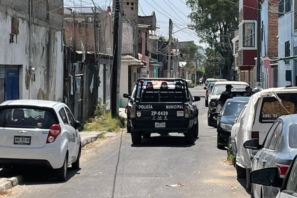Los sospechosos le quitaron por la fuerza la mochila que llevaba, dentro había dinero, dijo el afectado, aunque dijo no recordar cuánto efectivo guardaba en la mochila.