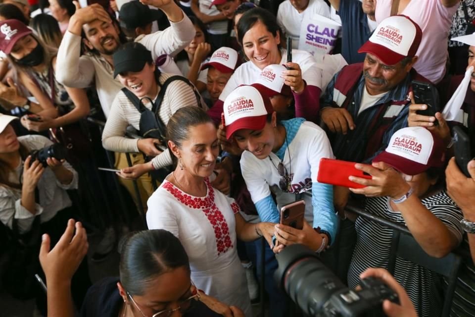 La morenista se mostró confiada de que será la primera Presidenta en la historia de México.