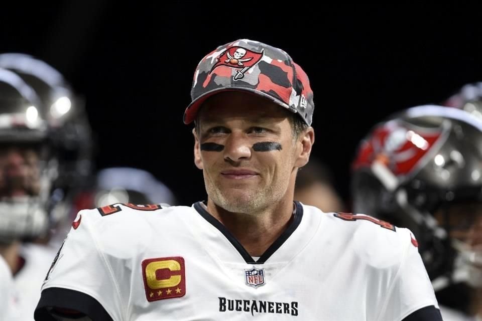 El siete veces ganador del Super Bowl enfrentó chistes sobre su divorcio.