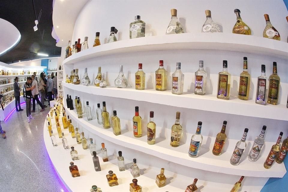 No todos los tequilas cumplen con la información para el consumidor, y la Profeco compartió cuáles sí y cuáles no. Checa aquí sus hallazgos.