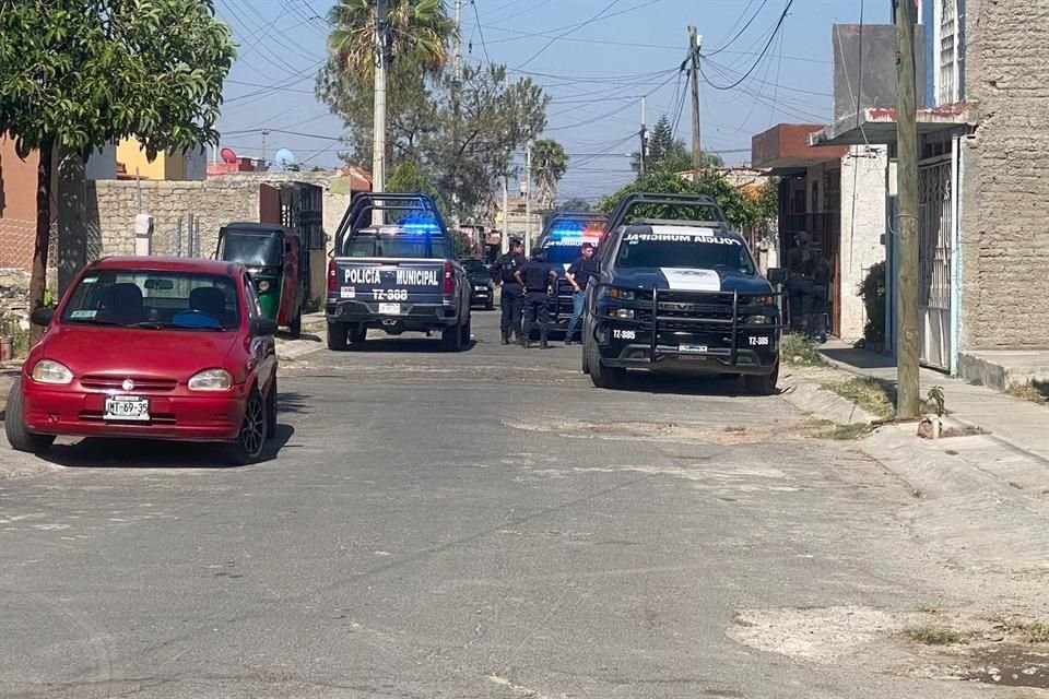 La violencia cobró otra vida en la Colonia Hacienda Santa Fe, en Tlajomulco, luego de que un joven de 27 años fue asesinado en un casa.