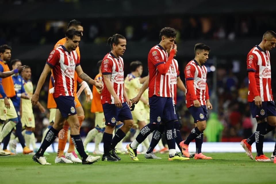 Varios jugadores de Chivas se manifestaron en redes tras su eliminación y prometieron regresar con todo para el próximo torneo.