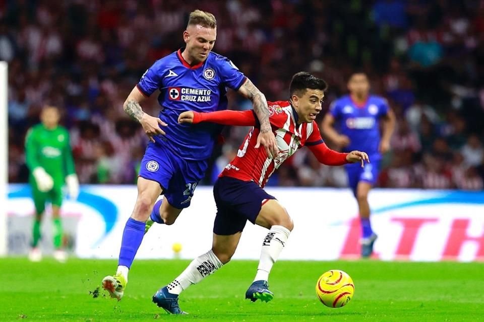 Chivas y Cruz Azul jugarán un duelo amistoso en Zacatecas.