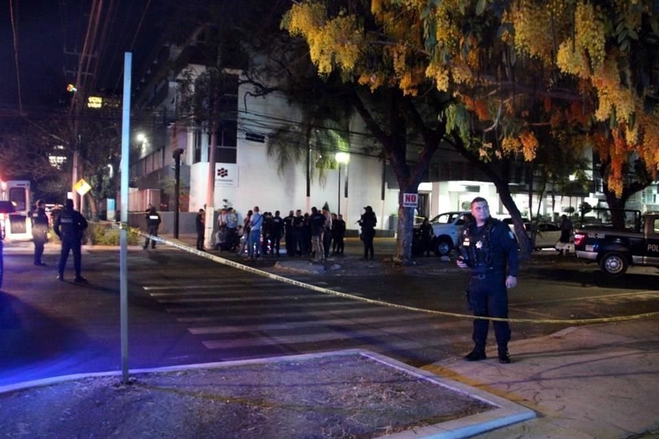 En la balacera del martes falleció un presunto ladrón y su cómplice, 'El Chicken', resultó lesionado.