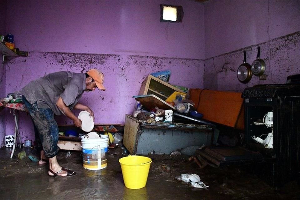 En 33 viviendas de la zona se presentaron daños de menaje.
