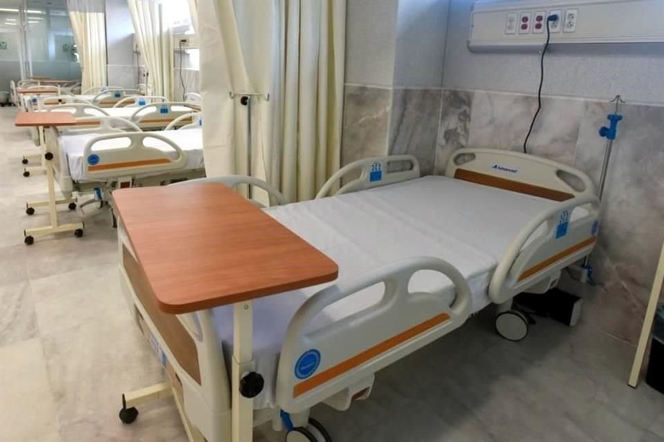 Gobierno de CDMX reportó que hospitalizaciones por Covid van a la baja.