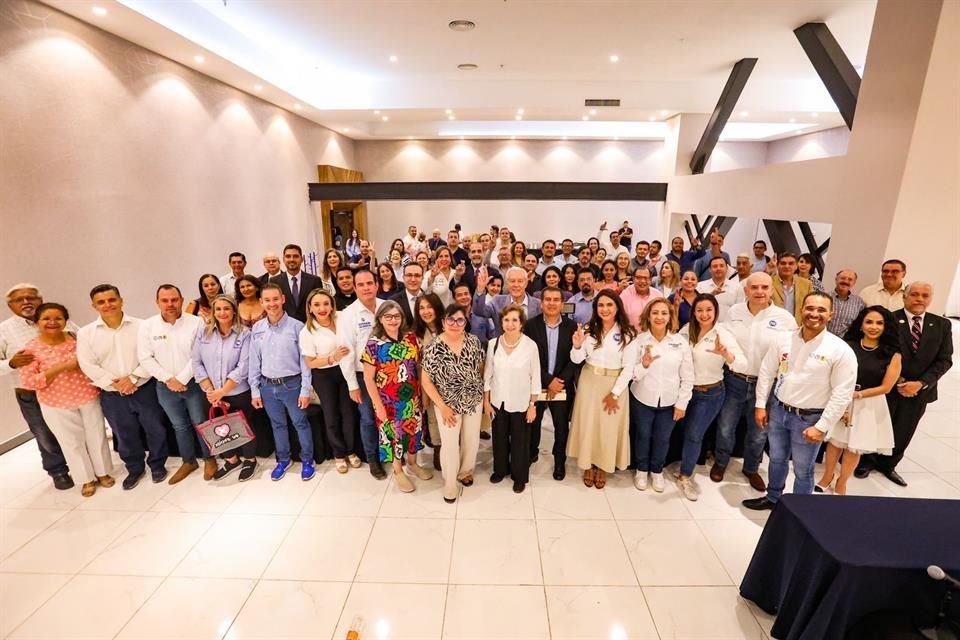 Entre los compromisos está la generación de una legislación en Jalisco para proteger a la mujer embarazada en estado de vulnerabilidad.