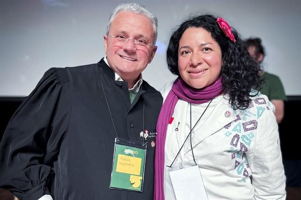 Georgina Yescas (der.), jueza suprema del concurso y cofundadora de Lactography, fue una de las invitadas especiales.