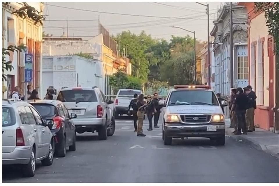 La víctima fue identificada como Abel Aparicio Rodríguez, dueño de una imprenta en la Calle Miguel Blanco.