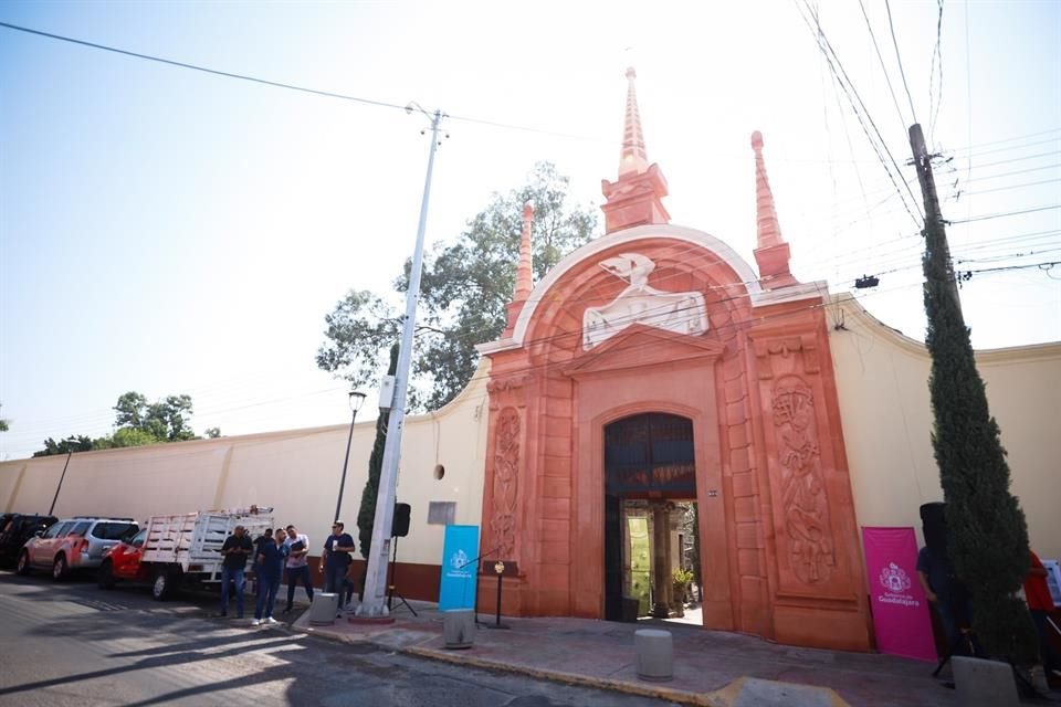 El Ayuntamiento de Guadalajara invirtió 5.5 mdp en renovar la fachada del Panteón de Belén, en busca de convertirlo en centro cultural.