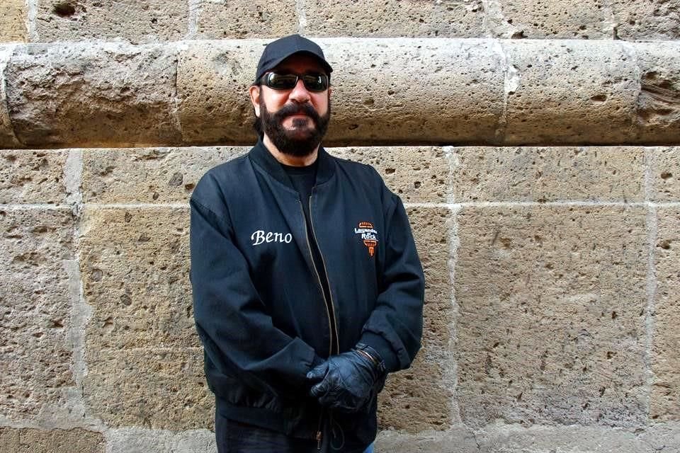 Albarrán es regidor tapatío por Morena y fue locutor del programa 'Leyendas del Rock'.