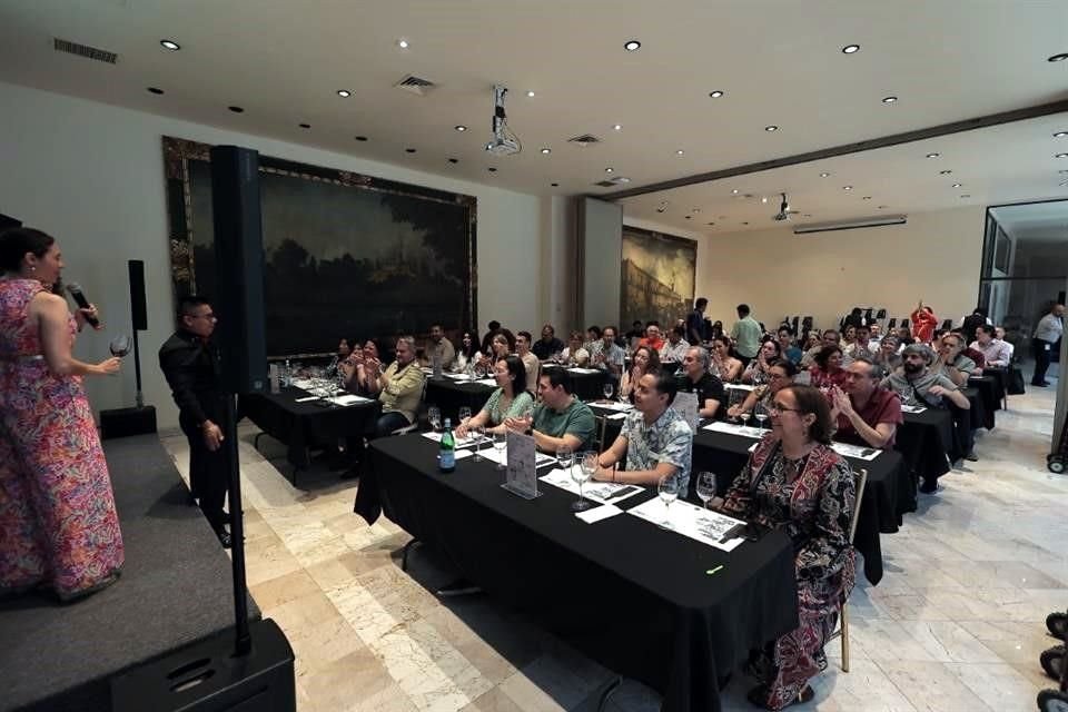 Cientos de sommeliers, hoteleros, empresarios, enólogos y apasionados de las uvas se reunieron este 8 y 9 de junio para Zona Vino.