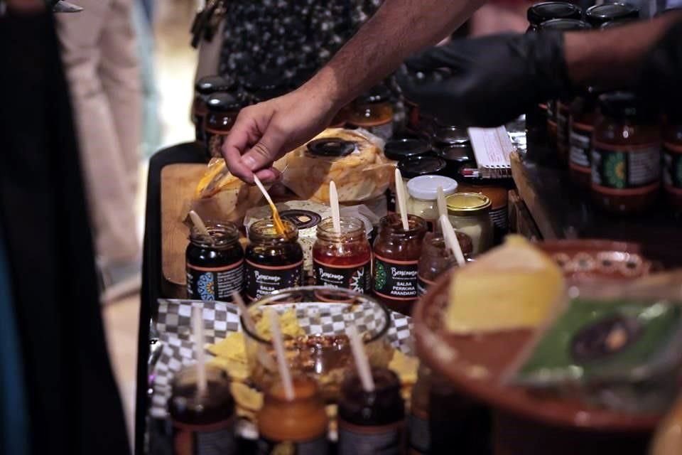 La diversidad de salsas artesanales se hizo presente en esta edición de Zona Vino.