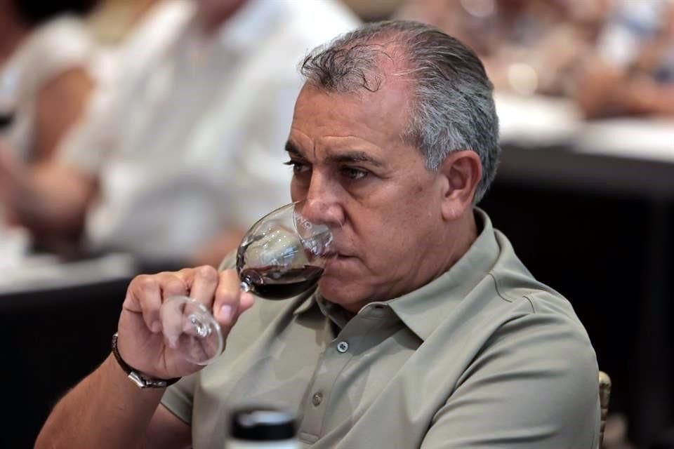 De acuerdo con los asistentes, este evento los acerca cada vez más al inmenso y rico mundo de lso vinos de una forma más accesible y orgánica.
