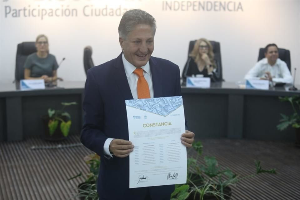 Tras una semana de ajetreos electorales, finalmente Pedro Kumamoto y Óscar Santos se comunicaron con Frangie para reconocer su triunfo.