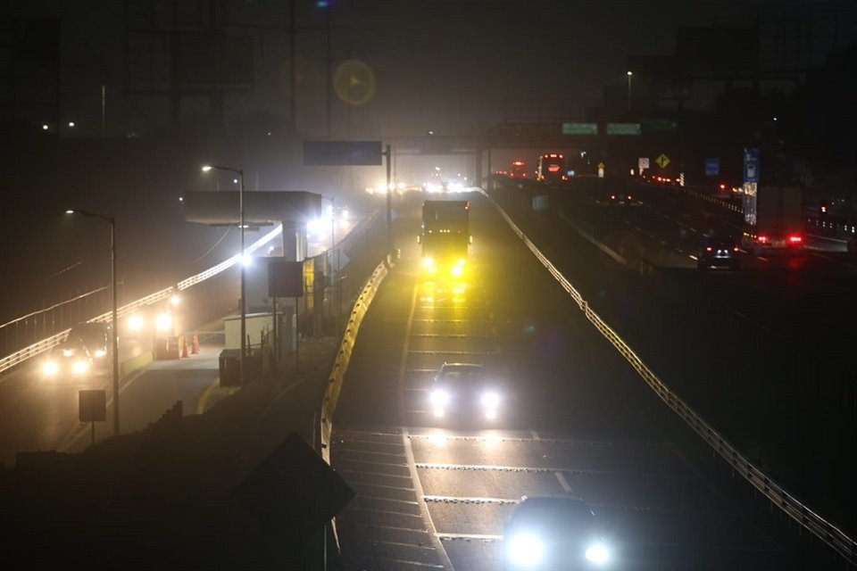 El Centro, Poniente y Sur del Área Metropolitana de Guadalajara se ven afectados esta noche por tolvaneras, con vientos de hasta 40 Km./hr.
