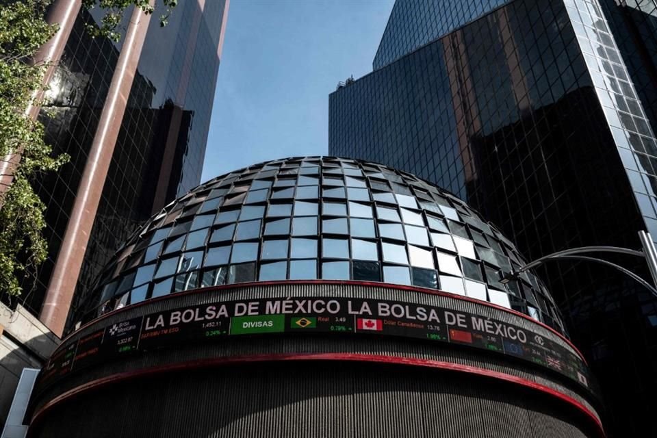 L'istituto ha guidato operazioni chiave nel mercato dei capitali messicano, con oltre 15 anni di esperienza, avendo guidato e concluso con successo più di 65 transazioni in quel mercato.