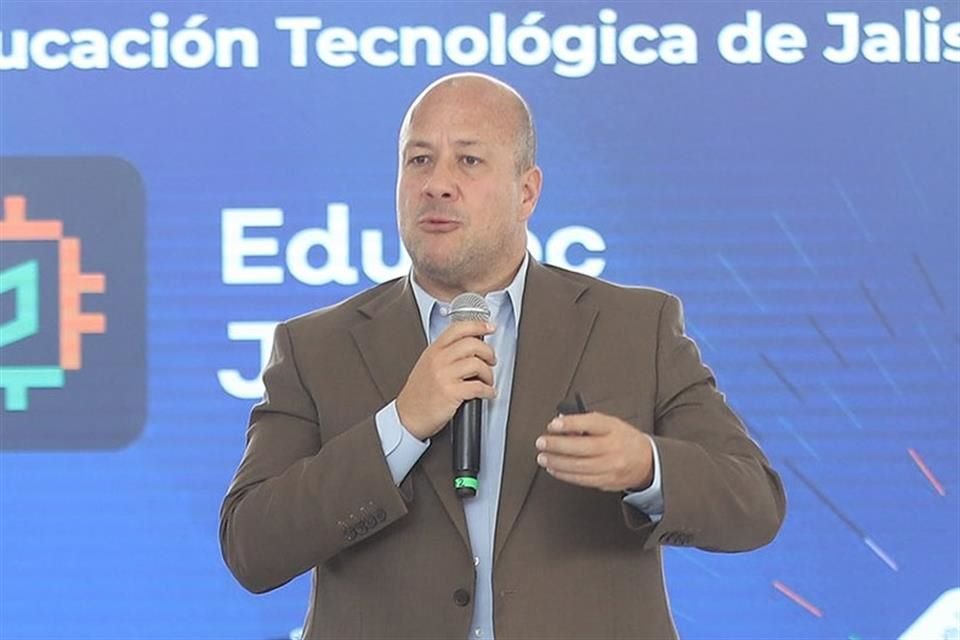 Enrique Alfaro, Gobernador de Jalisco.