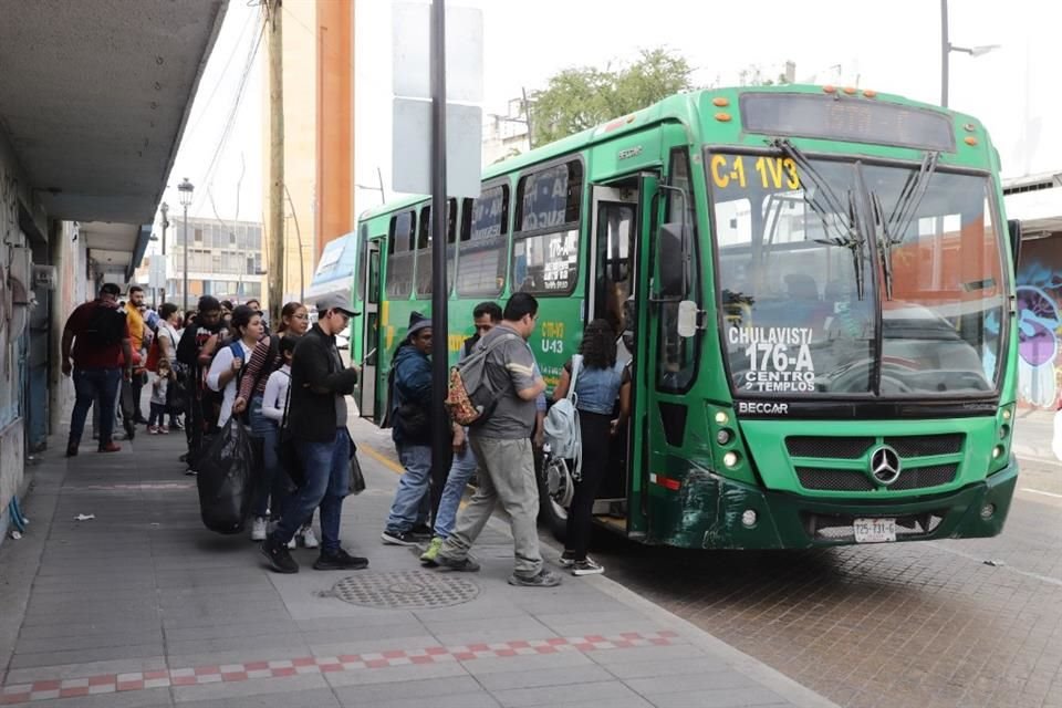 En lo que queda de la presente Administración no habrá incremento al precio del pasaje, aseguró el Secretario de Transporte, Diego Monraz.