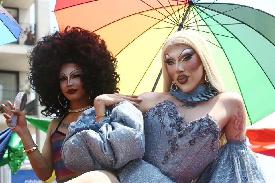 Drag y más drag.