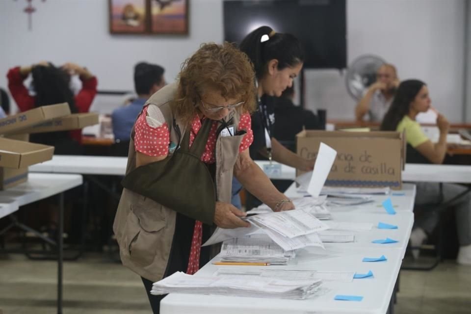 Señalamientos de Morena sobre presunto fraude en comicios del 2 de junio en Jalisco son un exceso, advierten expertos en temas electorales.