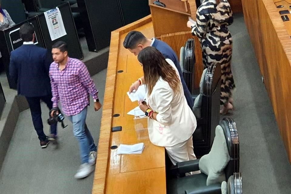 La designación del nuevo Auditor Superior del Estado se llevó a cabo con el voto de 25 legisladores del PAN y PRI.