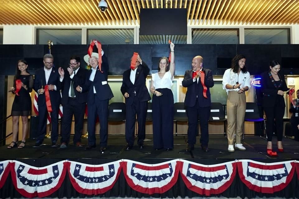 Inauguración del nuevo Consulado de Estados Unidos en Guadalajara.