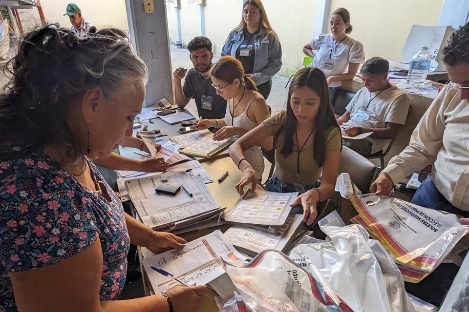 Diversos políticos, como Enrique Alfaro y Pablo Lemus coinciden en el recuento de votos de la elección por GDL y la Gubernatura de Jalisco.