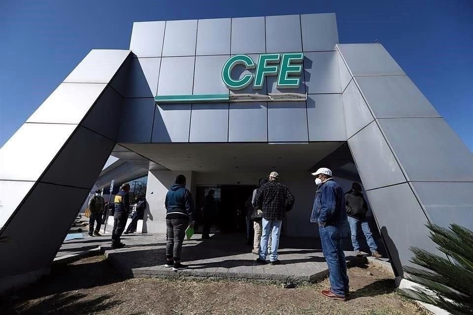 La CFE reconoció déficit de generación de energía para abastecer demanda en el sur del País; afirman tener plan para mitigar afectaciones.