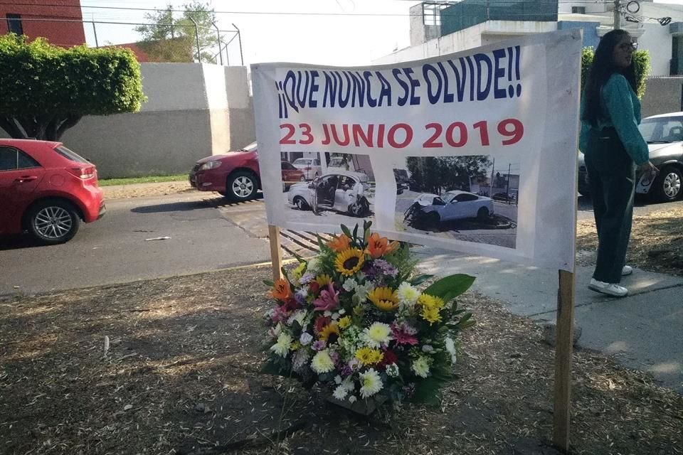 Cada 23 de junio, familiares y allegados recuerdan a las víctimas del accidente que protagonizó el futbolista Joao Maleck.