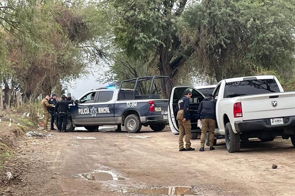 Un cadáver con huellas de haber sido atropellado fue hallado en la brecha que conecta Valle de Tejeda y Valle de los Encinos, en Tlajomulco.