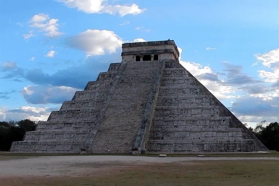 Entierros hallados en Chichen Itzá han sido estudiados en Alemania.