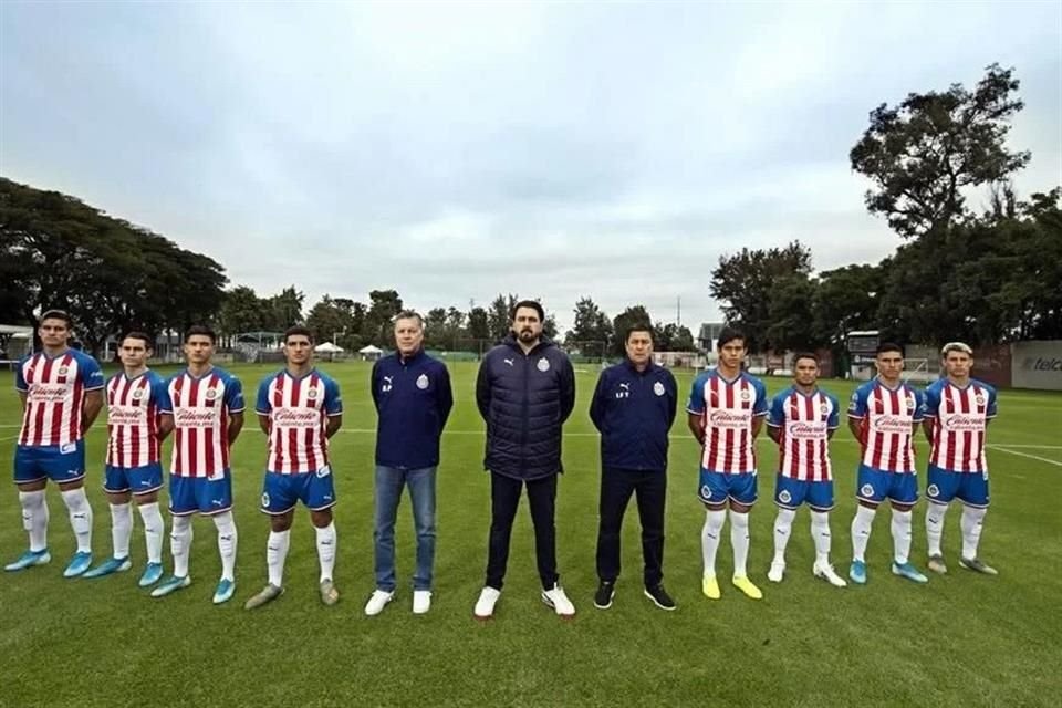 Con Ricardo Peláez como director deportivo, el Rebaño armó a las 'Súper Chivas 2.0', pero no lograron títulos.