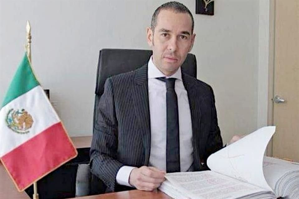 Adrián Joaquín Miranda Camarena, Magistrado del TJA acusó 'discriminación' al no tener una Sala acondicionada para trabajar.
