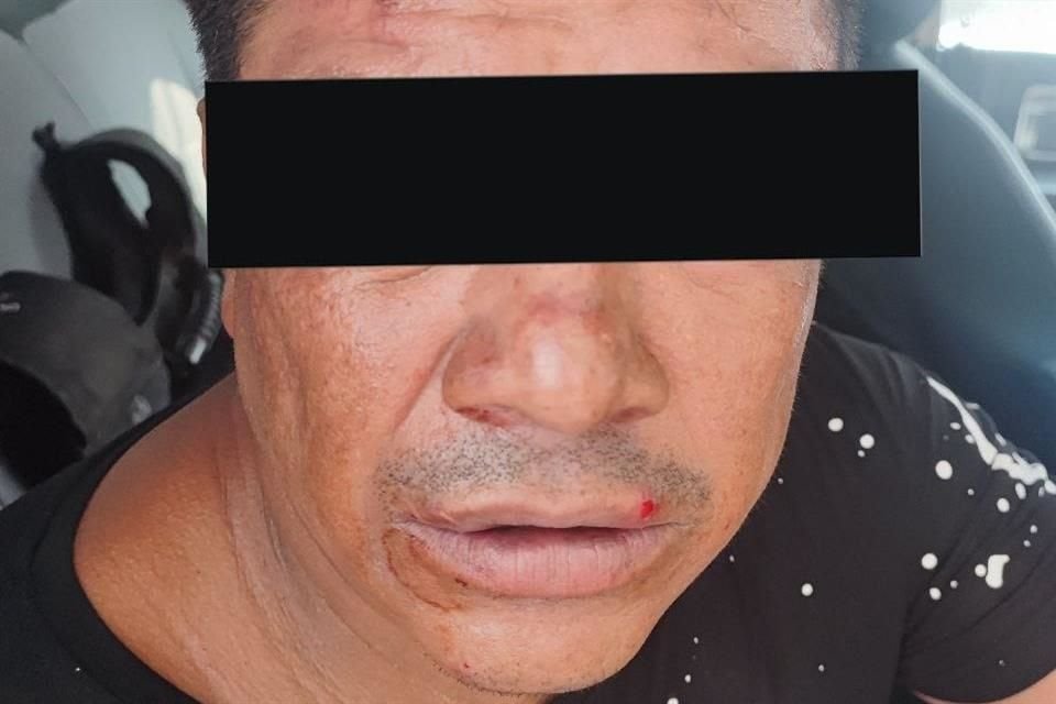 El hombre fue entregado a un agente del Ministerio Público.