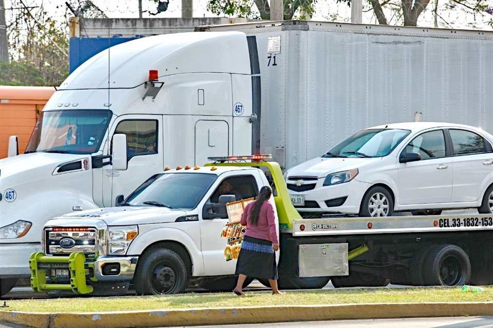 El Gobierno de Jalisco, a través de la Secretaría de Transporte, regularizó y registró ya un total de 98 empresas de grúas.