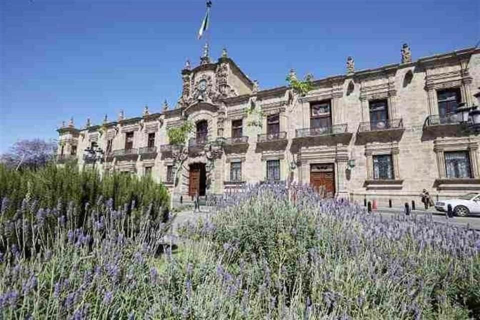 El Gobierno de Jalisco modificará y reestructurará cinco convenios de deuda pública, que representan 4 mil 700 mdp de créditos del 2020.