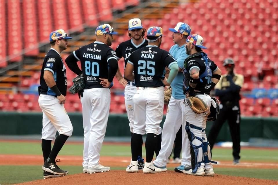 Con una pésima sexta entrada, los Charros de Jalisco cayeron 12-7 y se fueron barridos en la serie frente a los Tecolotes de los Dos Laredos.