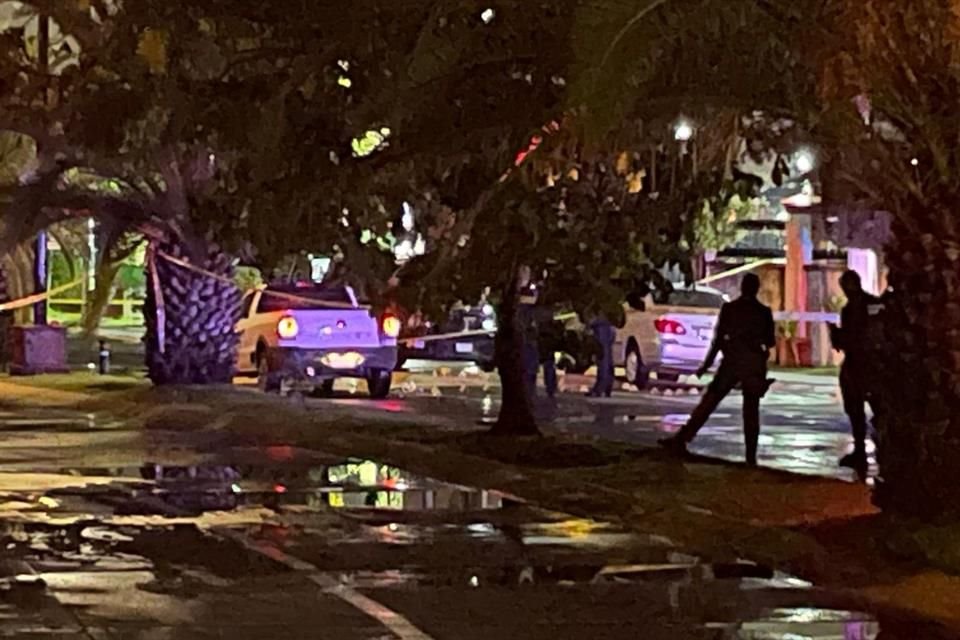 Dos hombres fueron asesinados a balazos en la Colonia Virreyes en Zapopan durante la madrugada