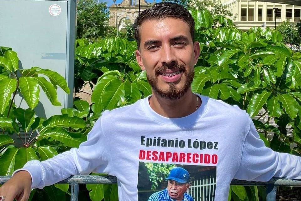 Actualmente Armando se dedica de lleno a publicar datos en Facebook y colabora con Madres Buscadoras de Jalisco en búsquedas en campo.