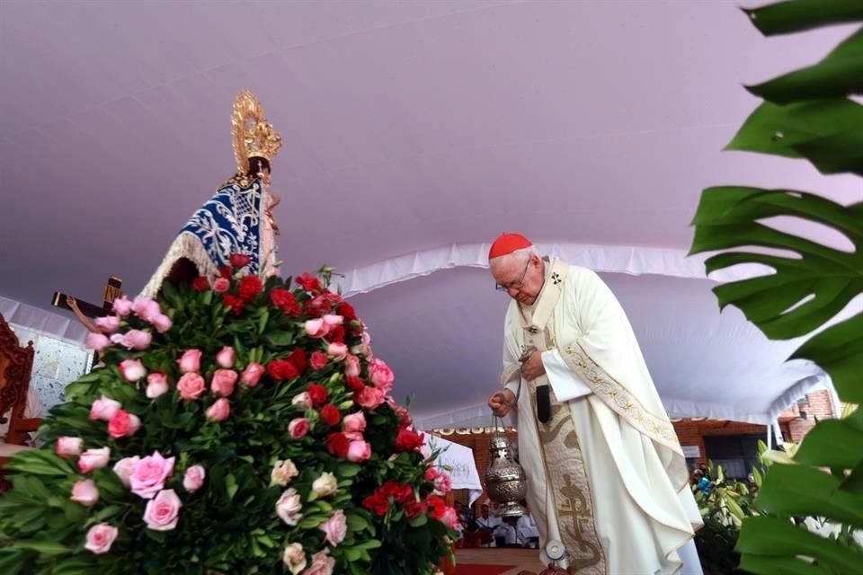 El Cardenal Francisco Robles llamó a cuidar el agua.