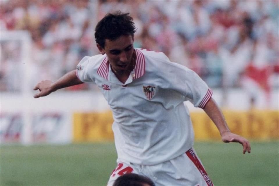 Desde su debut, el futbolista argentino Cristian Colusso fue considerado el sucesor de Maradona, pero nunca pudo demostrarlo ni consolidar su carrera.