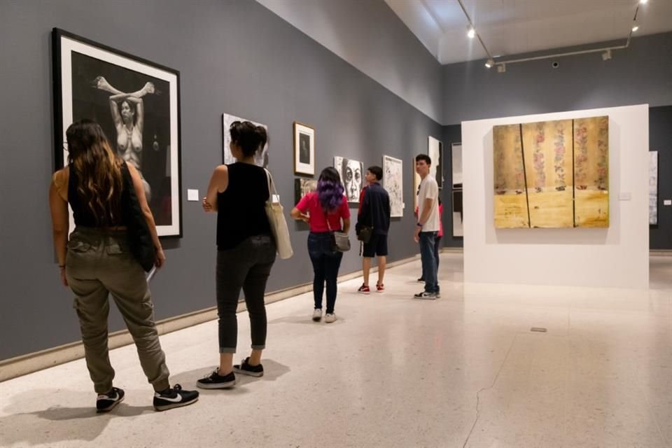 La exposición 'Revelaciones' congrega la historia pictórica del Museo de las Artes de la Universidad de Guadalajara.