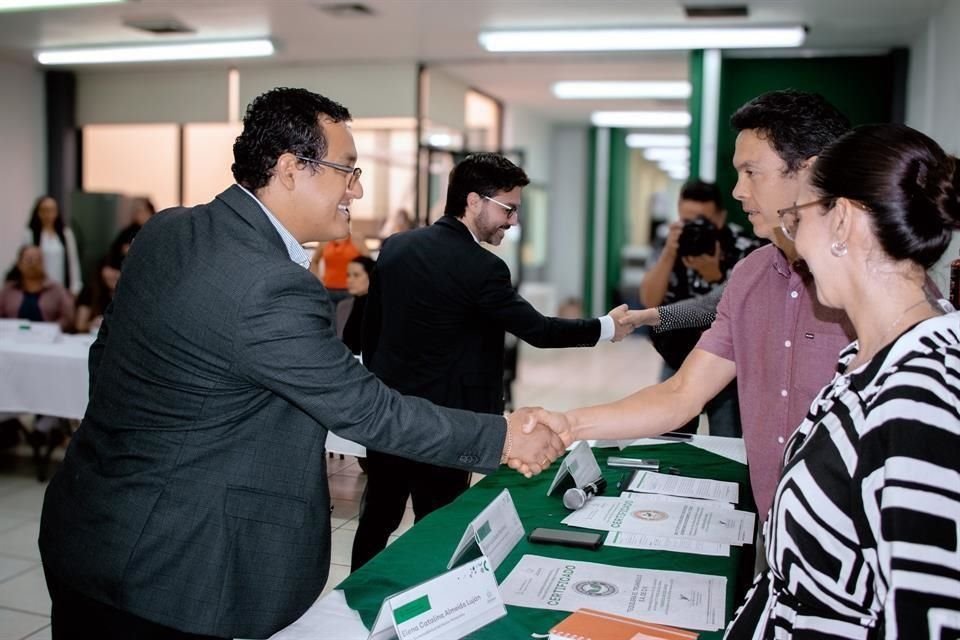 Para reconocer su compromiso con el cuidado ambiental, la Semadet del Gobierno de Jalisco otorgó la distinción 'Líder Ambiental' al ITESO.
