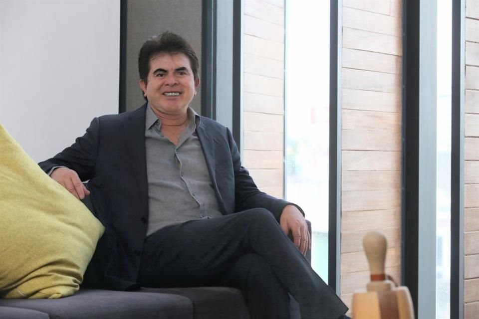 Adelfo Enríquez, presidente de la Asociación Mexicana de Ventas Directas.