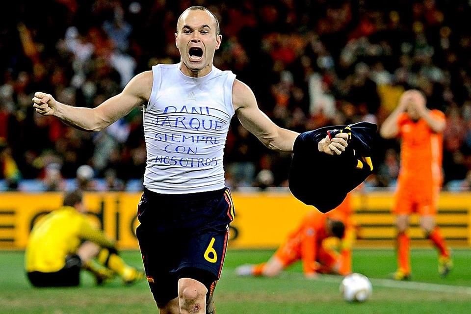 Andrés Iniesta en el gol del triunfo sobre Países Bajos en Sudáfrica 2010.