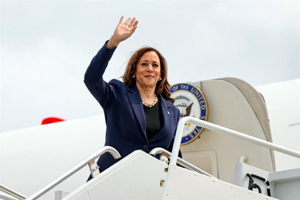 Kamala Harris, Vicepresidenta de EU y candidata presidencial demócrata y su marido Doug Emhoff, son inversionistas muy conservadores y mantienen gran parte de su dinero en ETFs.