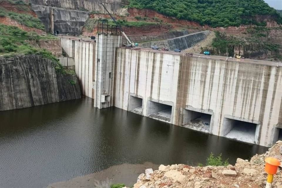 'El Zapotillo' es una 'aspirina' contra el desabasto de agua para la ZMG y no garantiza líquido para los próximos 50 años, dicen expertos.