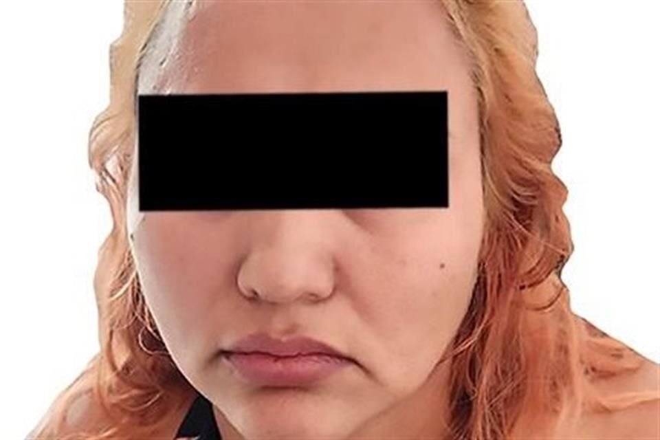 La mujer detenida hace unos días en Puerto Vallarta por supuestamente encabezar una red de trata, llevará su proceso penal en prisión.